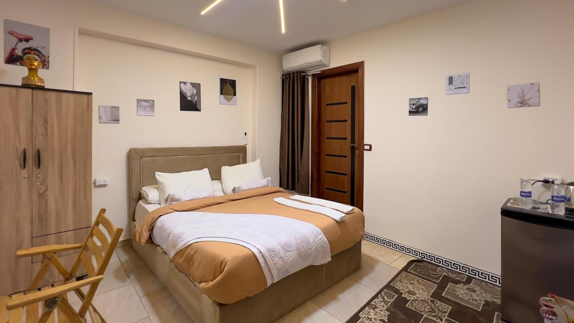 Panorama Pyramids& Jacuzzi * Le Caire
