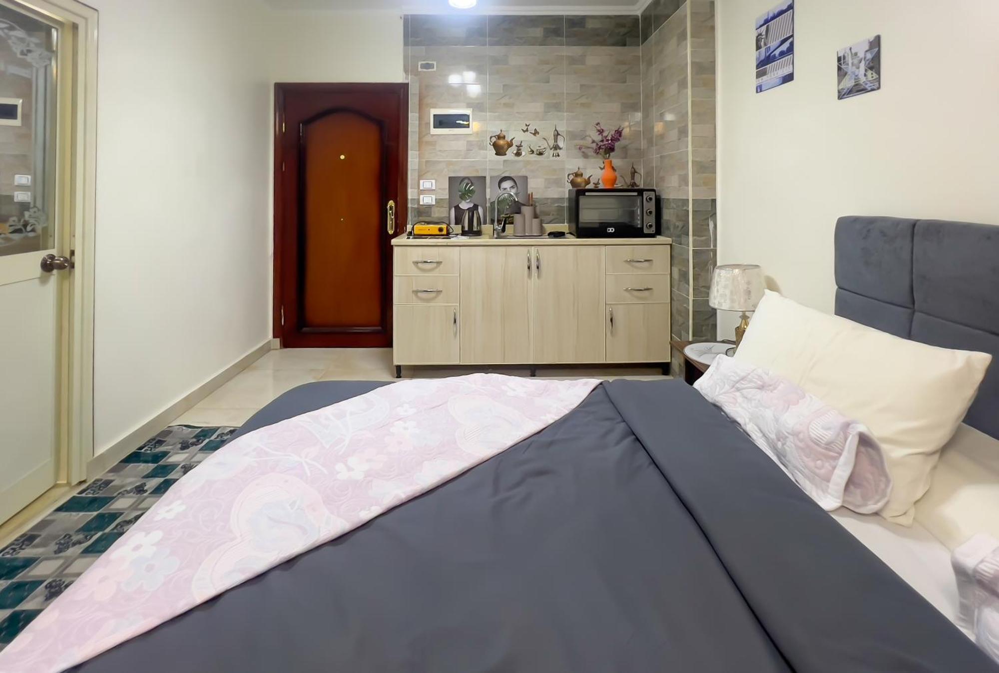 Panorama Pyramids& Jacuzzi Le Caire